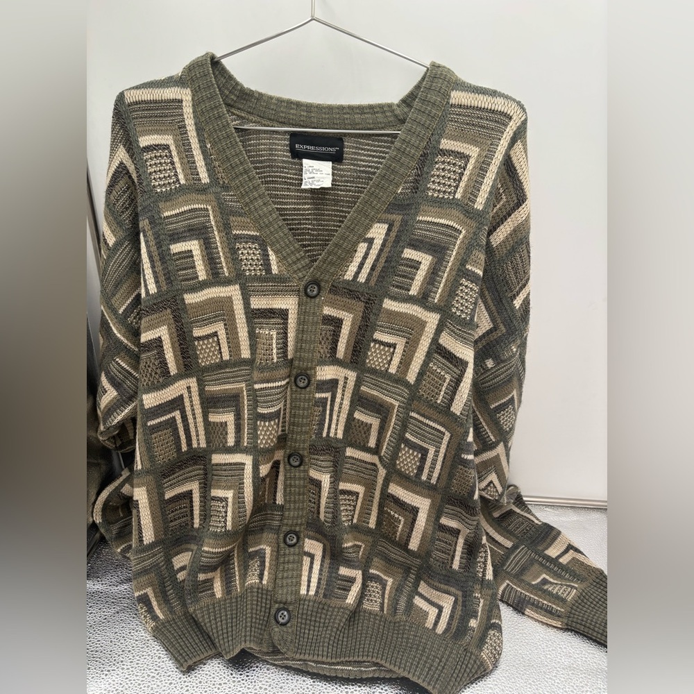 EXPRESSIONS men’s size Large‎ Vintage Cardigan